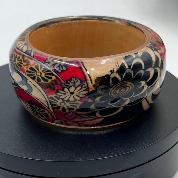 Vintage Lucite Paisley Wide Black Red Retro Floral Chunky Smooth Bangle Bracelet - Picture 6 of 8